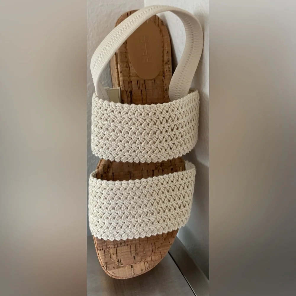 Women's Cream Woven Platform Slingback Sandals - Picture 4 of 8